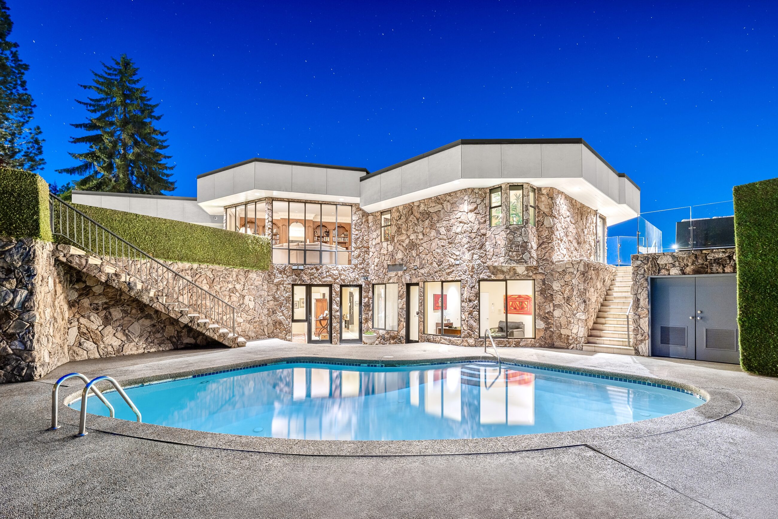 1485 Chartwell Drive